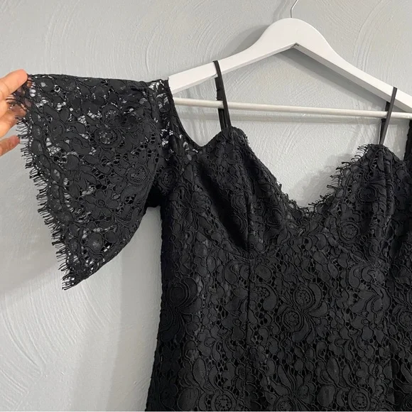 Bardot Karlie Lace Off-The-Shoulder Dress knee length black size Medium cocktail - Picture 8 of 16